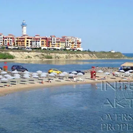 Apartmán Marina Cape 32-35 *