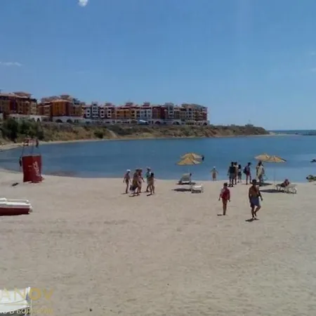 Marina Cape 32-35 Apartment Aheloy
